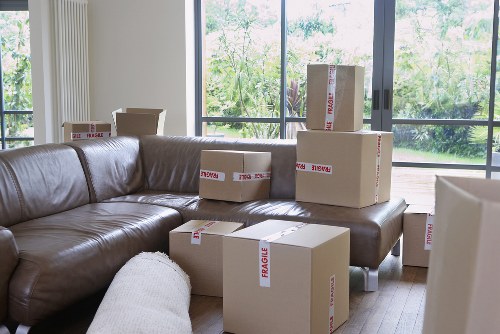Professional moving van service for Aberdeen flats and houses